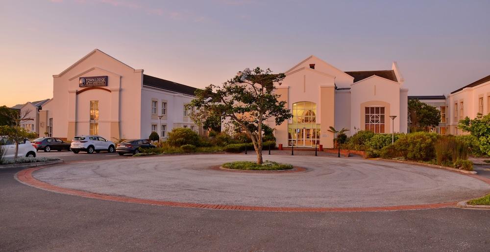 Town Lodge George Exterior foto
